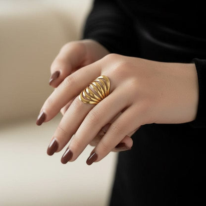 Cher - Open Design Gold Ring - La Moda Me