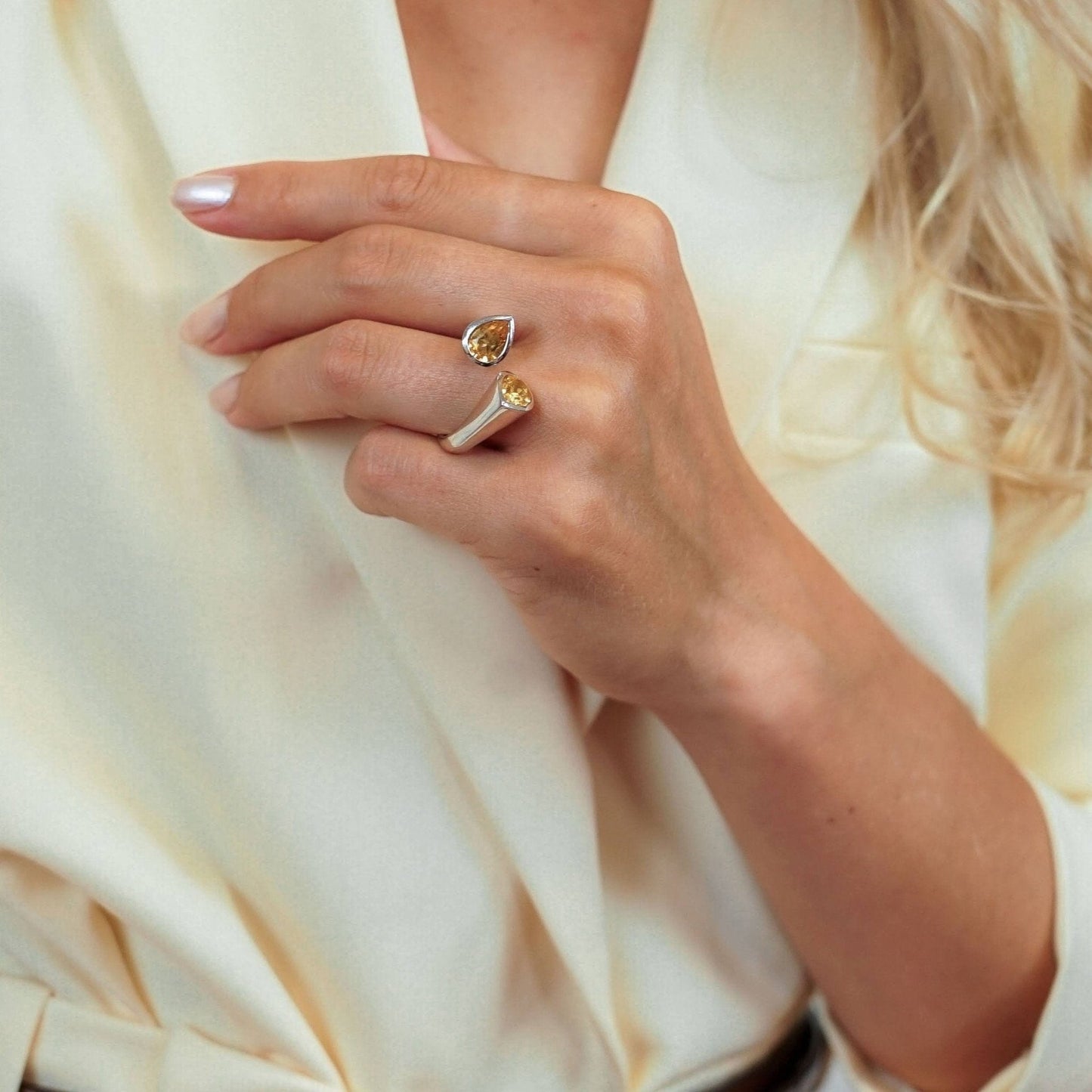 Ring Golden eyes - La Moda Me