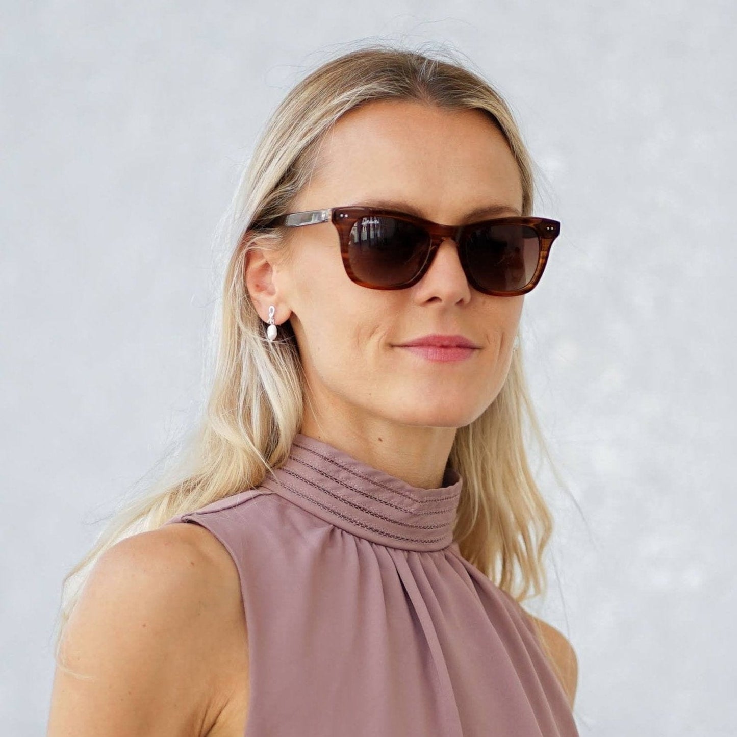 Atra Vo Shades - La Moda Me