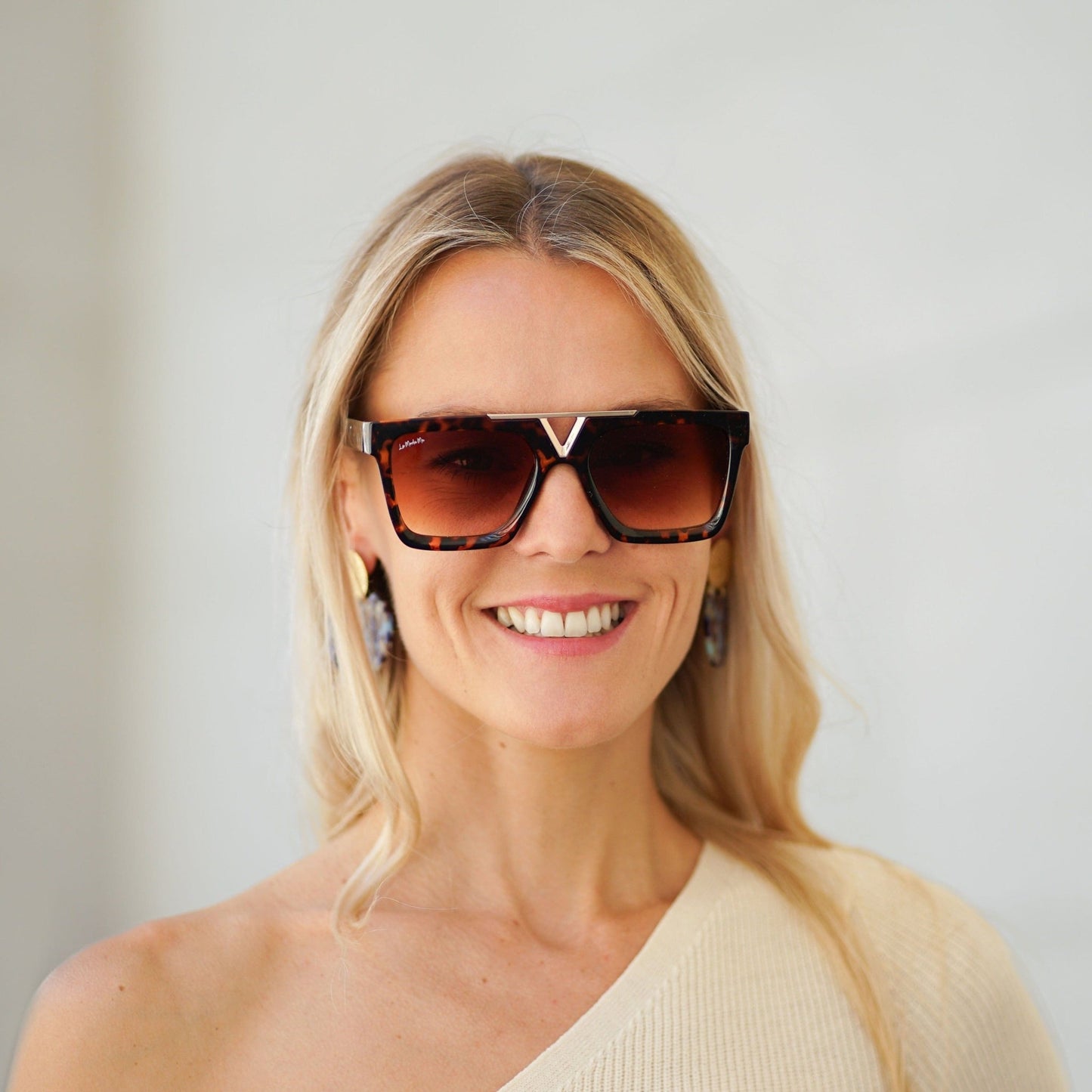 Aurora Vogue - La Moda Me