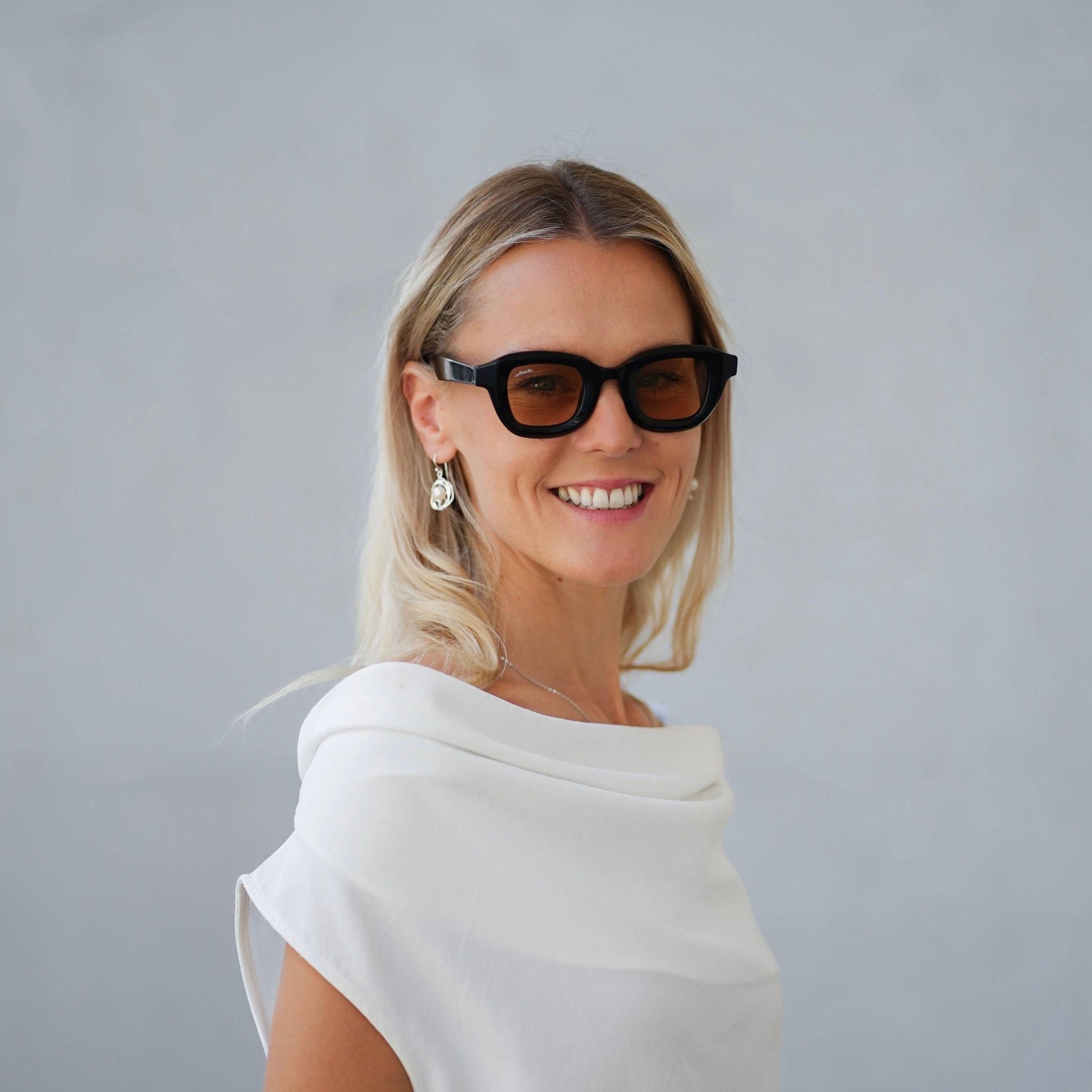 Larna Bo - La Moda Me