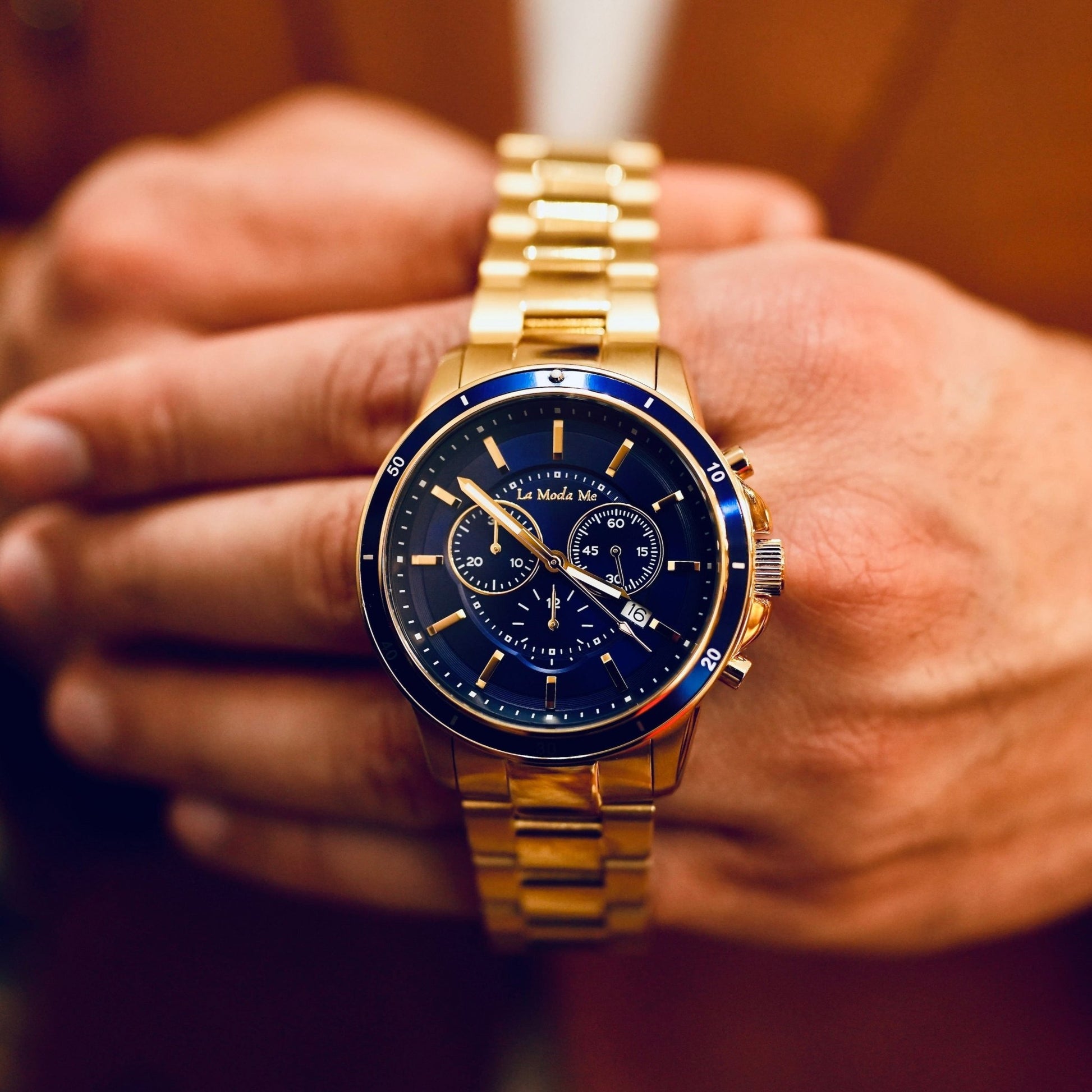 CEO Handshake Blue - La Moda Me