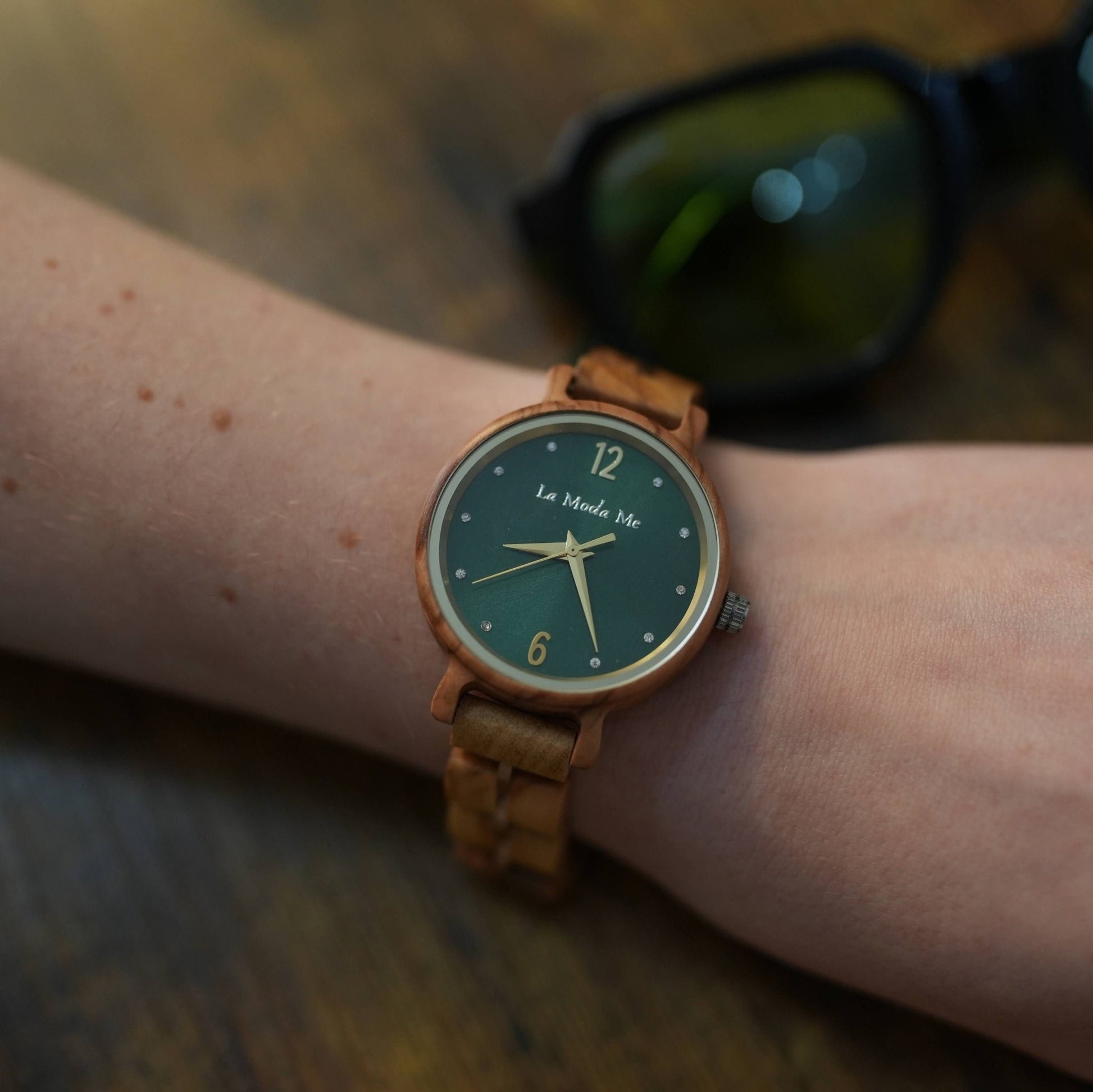 Watch Viridis, olivewood, green display, elegant - La Moda Me