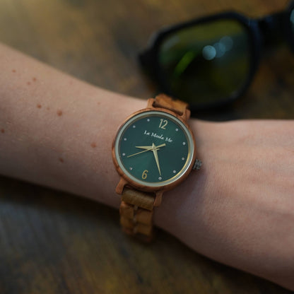 Watch Viridis, olivewood, green display, elegant - La Moda Me